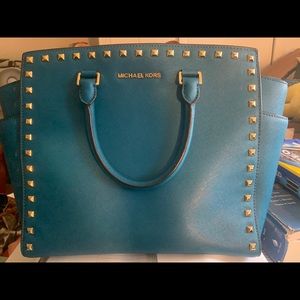 Micheal Kors Selma Purse